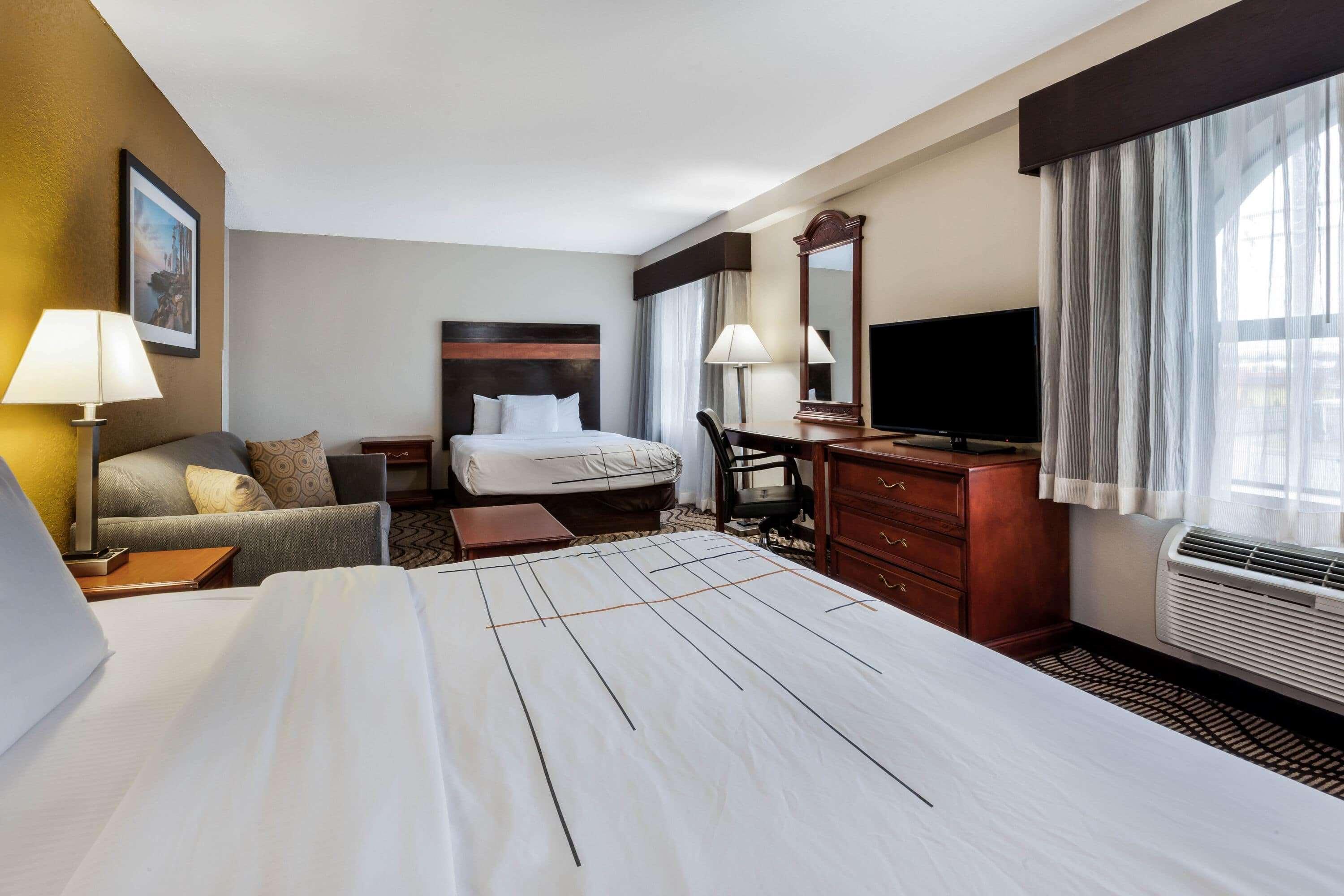 La Quinta Inn By Wyndham Sandusky Near Cedar Point Εξωτερικό φωτογραφία