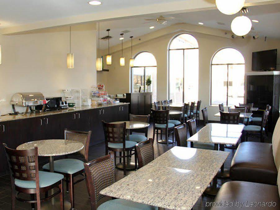 La Quinta Inn By Wyndham Sandusky Near Cedar Point Εξωτερικό φωτογραφία