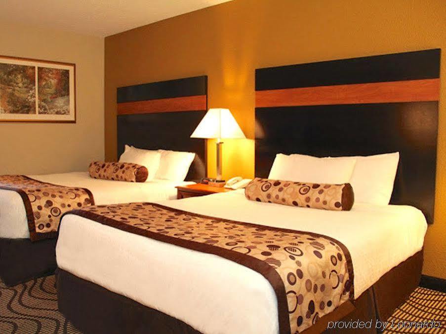 La Quinta Inn By Wyndham Sandusky Near Cedar Point Εξωτερικό φωτογραφία