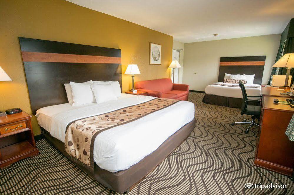 La Quinta Inn By Wyndham Sandusky Near Cedar Point Εξωτερικό φωτογραφία