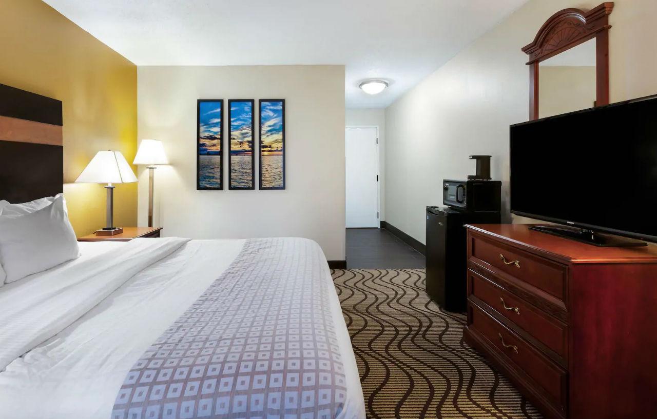 La Quinta Inn By Wyndham Sandusky Near Cedar Point Εξωτερικό φωτογραφία